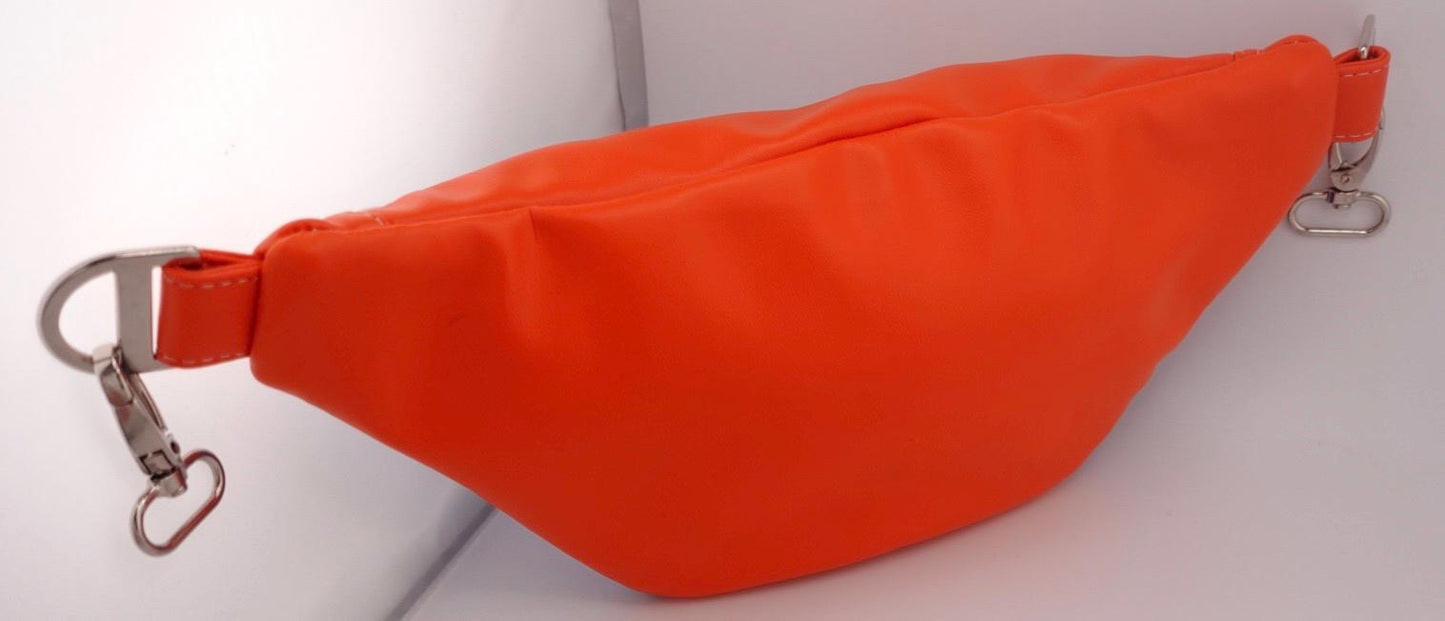 Midnight Court Chandler Fanny Pack